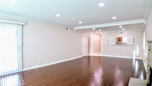 Foto del edificio - 19113 Radlett Ave