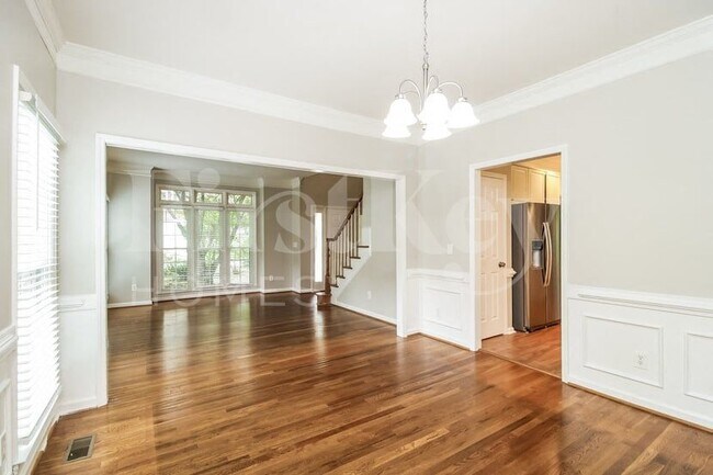 Foto del edificio - 5386 Beechmont Dr