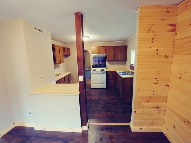 Building Photo - 48 3rd St