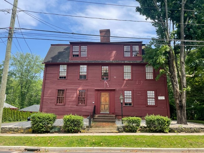 Building Photo - 226 Broad St
