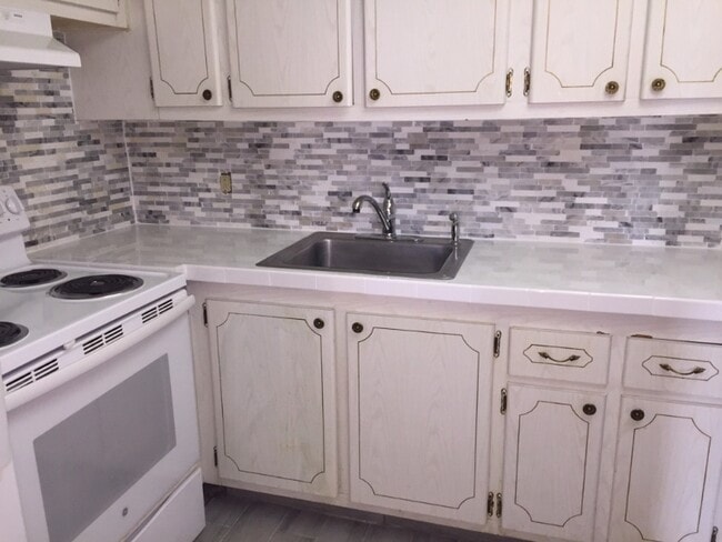 Building Photo - 234 Northampton L