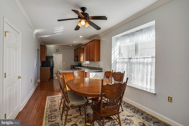 Building Photo - 2 br, 2 bath House - 403 Topiary Ln