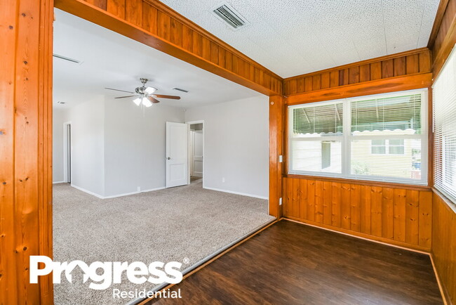 Building Photo - 8111 Marion Cir