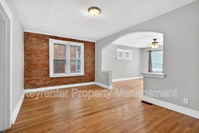 Foto del edificio - 3166 California Ave