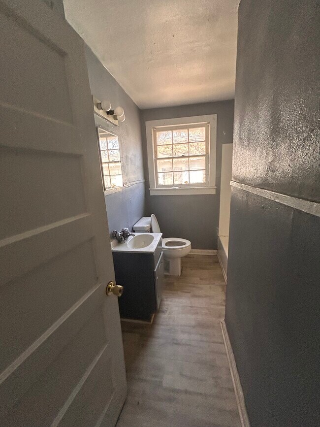 Foto del edificio - 2233 Queens Hwy