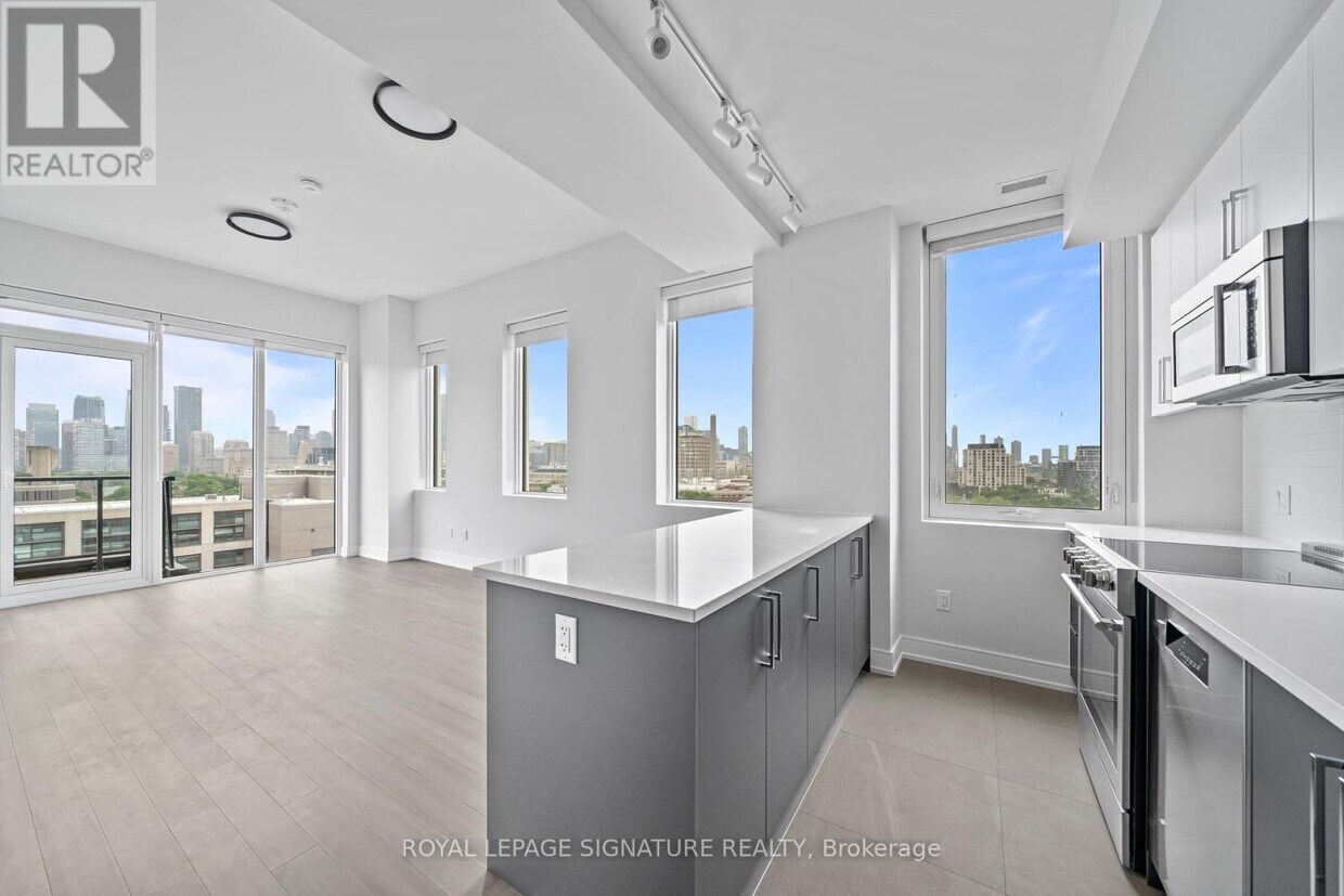 Photo principale - 664-1664 Spadina Ave.