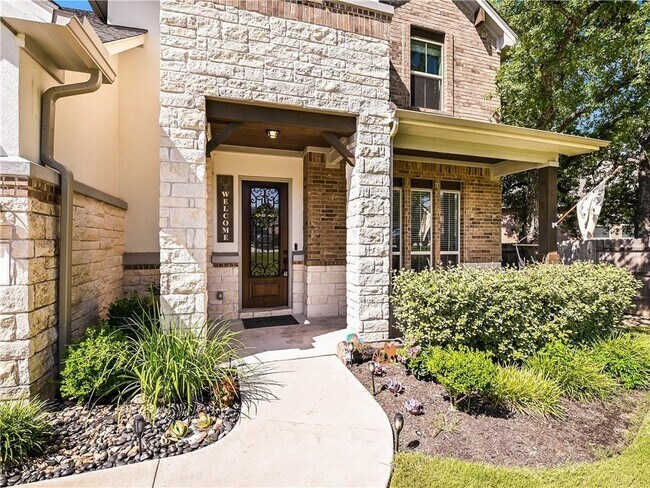 Foto del edificio - 332 Quartz Dr