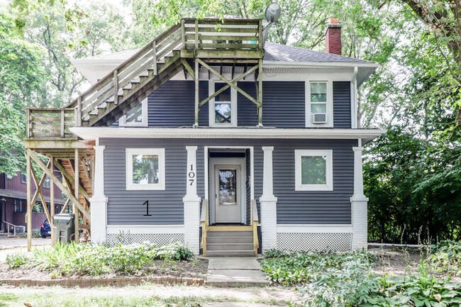 Foto del edificio - 107 W Oregon St