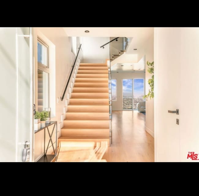 Foto del edificio - 1610 Viewmont Dr