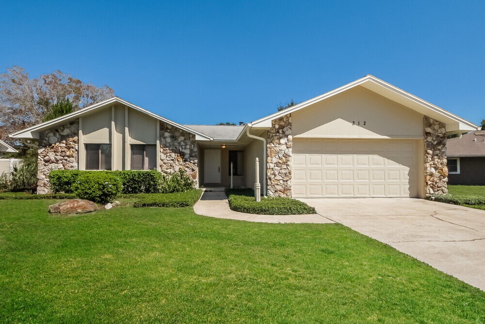 Primary Photo - 312 Dublin Dr