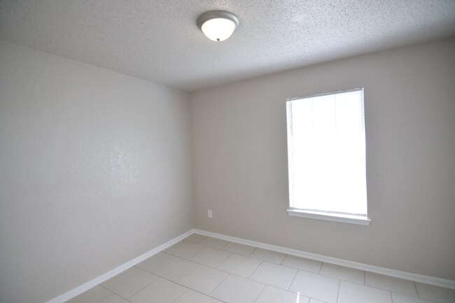 Foto del edificio - 105 Benjamin Cir