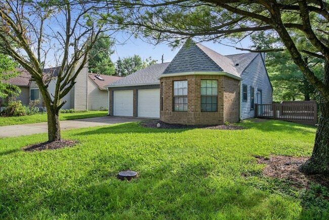 Building Photo - Charming 3-Bedroom Home in a Peaceful Neig...