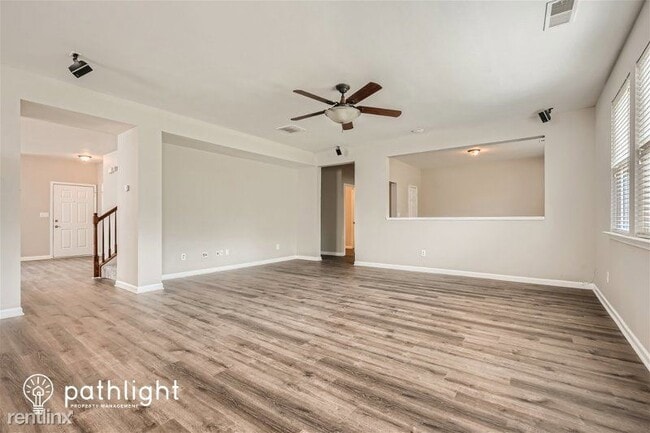 Building Photo - 4 br, 2.5 bath House - 6573 Waterton Ave S...