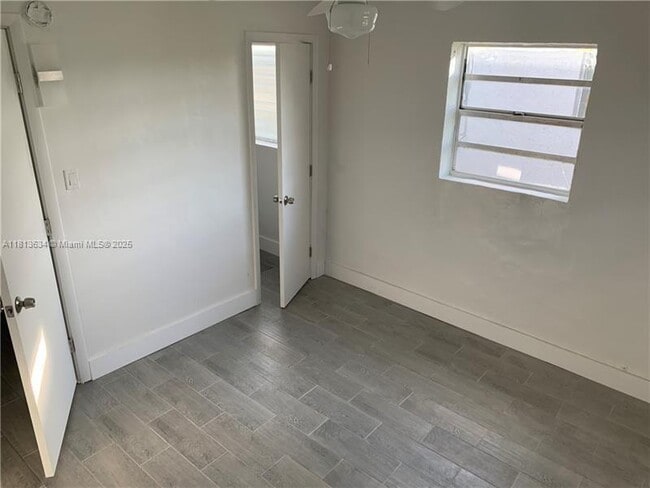 Foto del edificio - 112 NW 3rd St