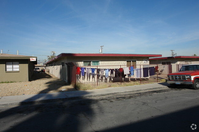 Building Photo - 232-240 W Philadelphia Ave