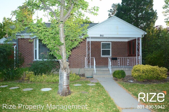 Building Photo - 861 American Beauty Dr