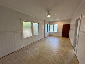 Building Photo - 3907 Keanu St