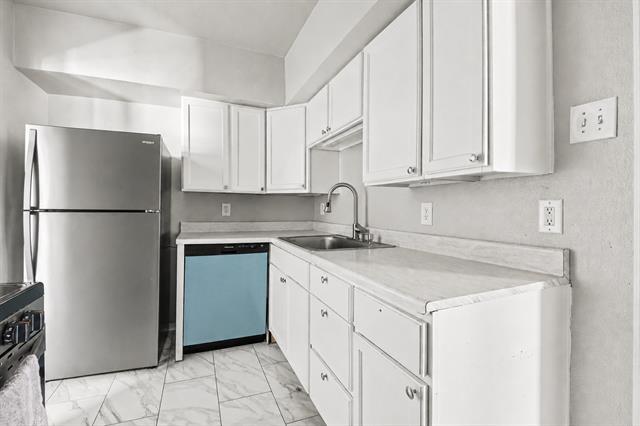 Building Photo - 2475 Volga Ave