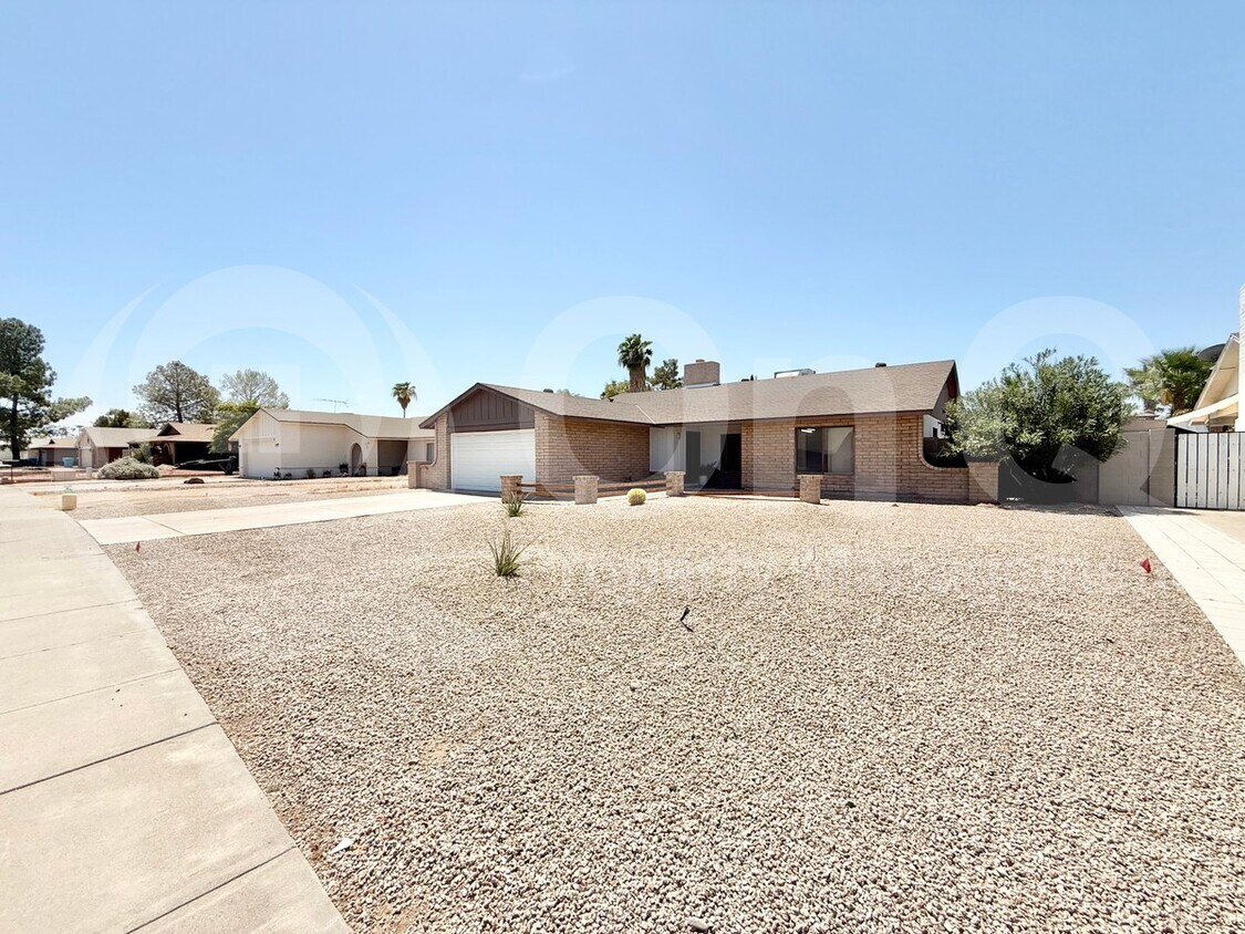 Foto principal - 3147 W Phelps Rd