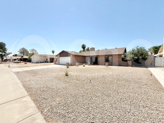 Photo - 3147 W Phelps Rd House