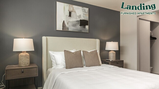 Foto del edificio - 2090 N Hill Field Rd