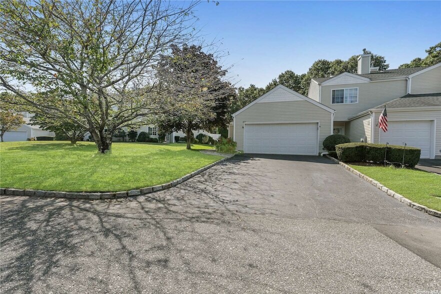 307 Prairie Ct Unit 307, Manorville, NY 11949 Condo for Rent in