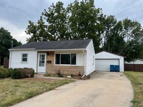 Building Photo - 2026 Melba Pl
