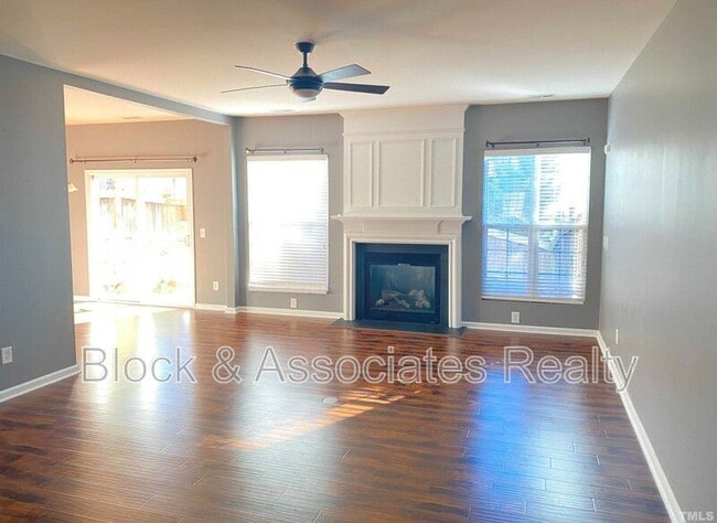 Foto del edificio - 5531 Berry Creek Cir