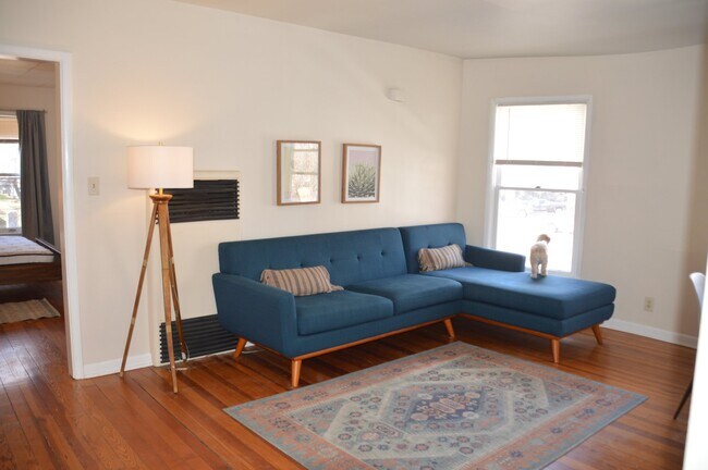 Foto del edificio - 330 S Howes St