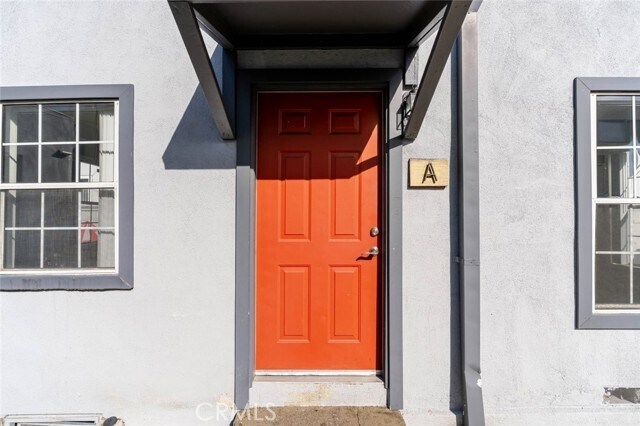 Foto del edificio - 301 E Alameda Ave