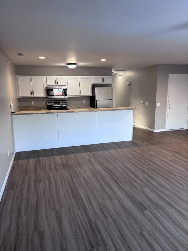 Primary Photo - 609 1st Ave SW