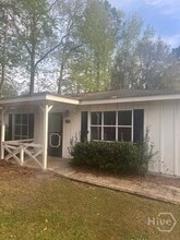 Building Photo - 1306 US-80