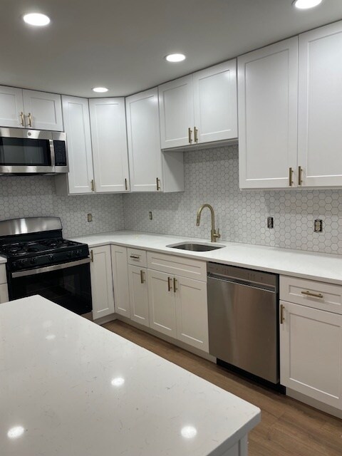 Building Photo - 732 Willopenn Dr