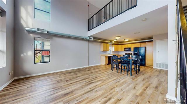 Foto del edificio - 2033 W 30th Ave