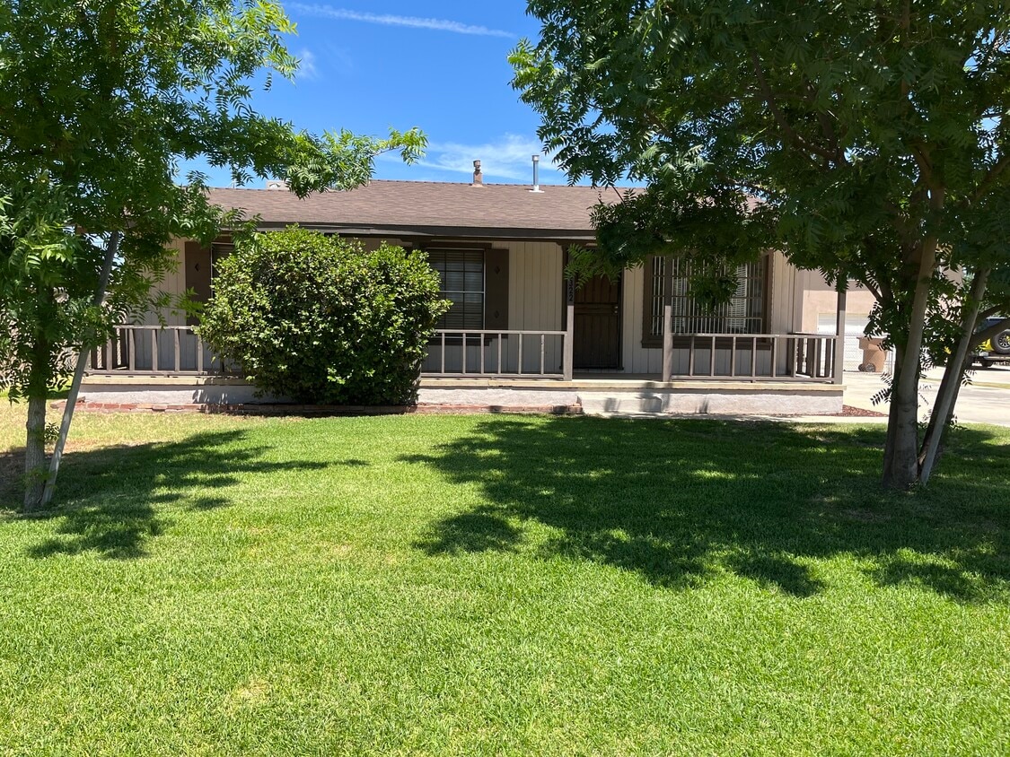 Primary Photo - 6322 Almond Dr