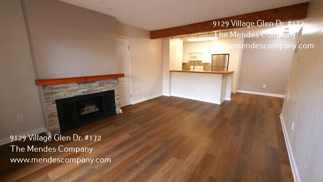 Foto del edificio - 9129 Village Glen Dr