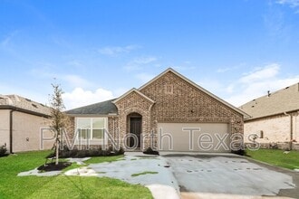 Building Photo - 515 Parrino pkwy