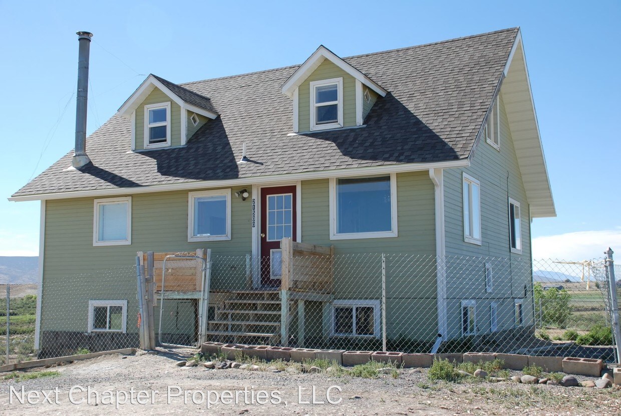 Primary Photo - 21500 F Rd
