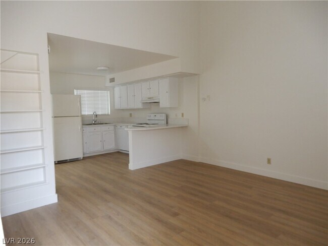 Foto del edificio - 5146 Gray Ln