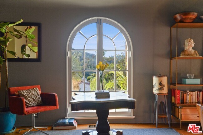 Foto del edificio - 6717 Whitley Terrace