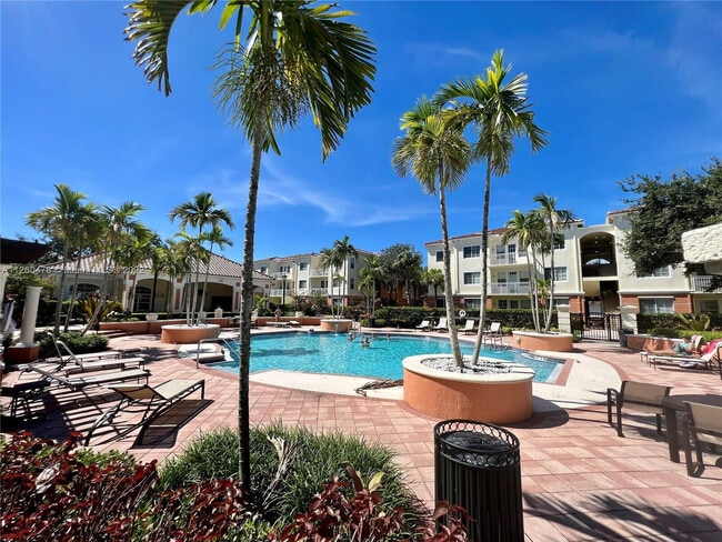 Building Photo - 9887 Baywinds Blvd