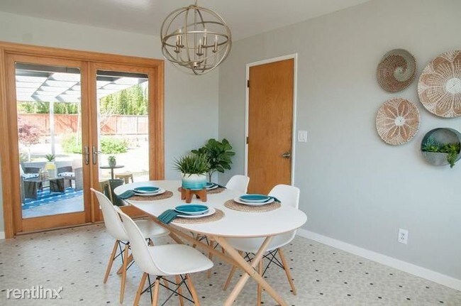 Foto del edificio - 3 br, 2 bath House - 1712 Delaware Ave