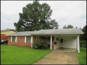 Building Photo - 5813 LaMirado Drive