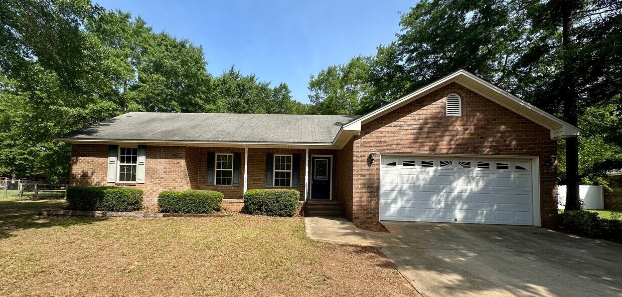 Primary Photo - Autumn Place Subdivision, Close to Base!