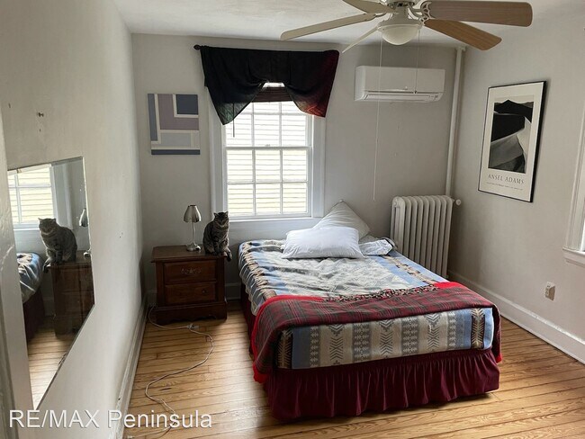 Building Photo - 4 br, 2 bath House - 206 Hurley Ave