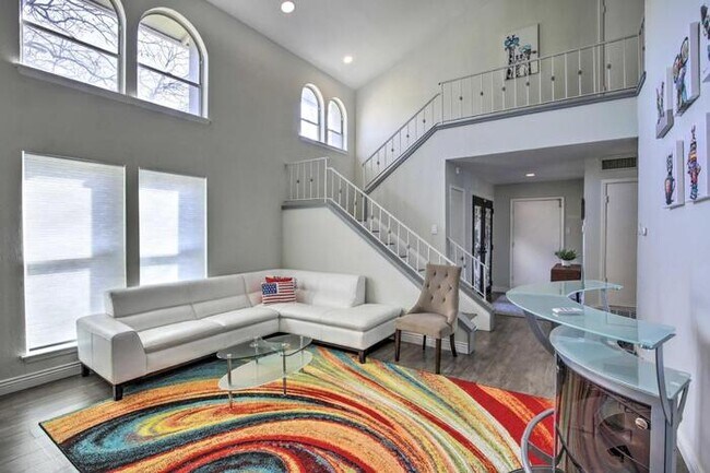 Foto del edificio - 7 Justin Ct