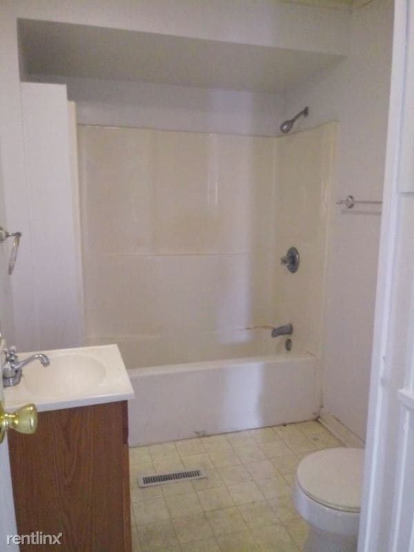 Building Photo - 2 br, 1 bath House - 210 Ellyson Ave