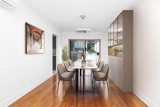 Foto del edificio - 60-12 171st St