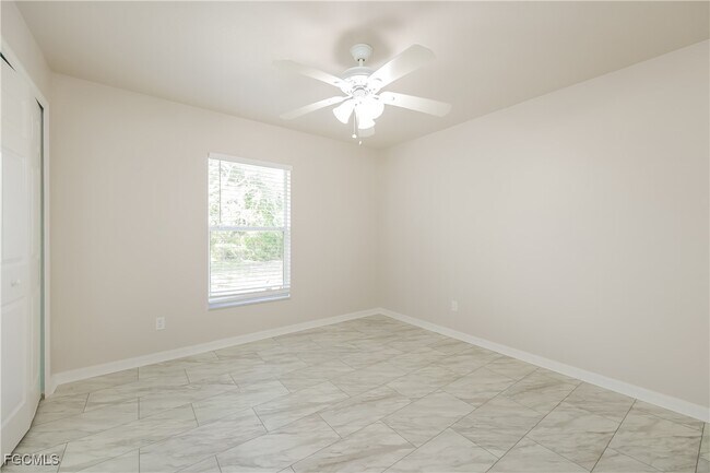 Foto del edificio - 4683 Oakley Rd