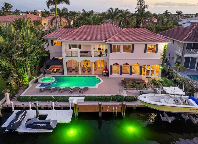 Foto del edificio - 961 Banyan Dr